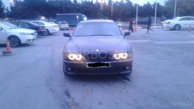 BMW 530 2001, 450,000 km - 3.0 l - Bakı