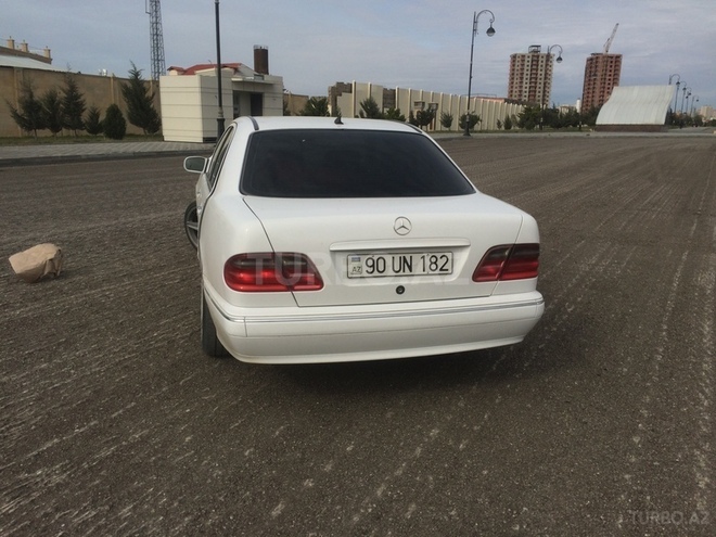Mercedes E 200 2000, 220,000 km - 2.0 л - Bakı