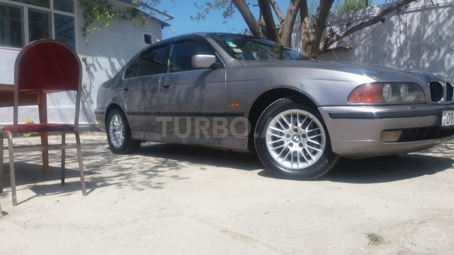 BMW 528 1996, 128,460 km - 2.8 l - Xırdalan
