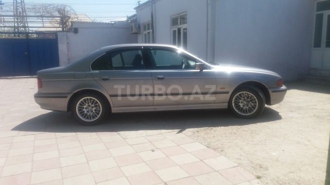 BMW 528 1996, 128,460 km - 2.8 l - Xırdalan