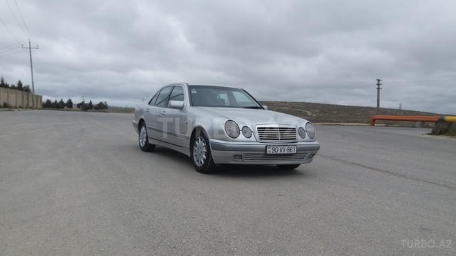 Mercedes E 240 1998, 296,000 km - 2.4 л - Bakı