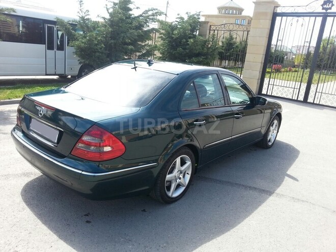 Mercedes E 220 2002, 323,000 km - 2.2 l - Sumqayıt