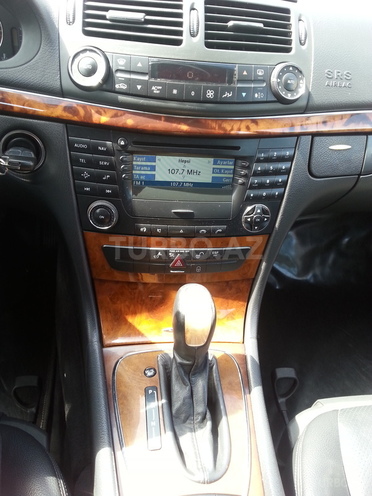 Mercedes E 220 2002, 323,000 km - 2.2 l - Sumqayıt