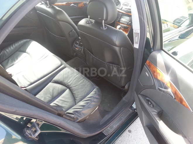 Mercedes E 220 2002, 323,000 km - 2.2 l - Sumqayıt