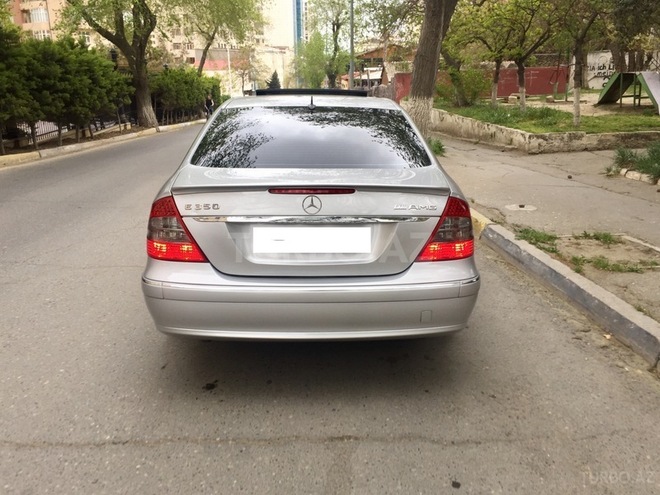 Mercedes E 350 2005, 270,000 km - 3.5 l - Bakı