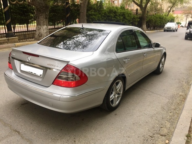 Mercedes E 350 2005, 270,000 km - 3.5 l - Bakı