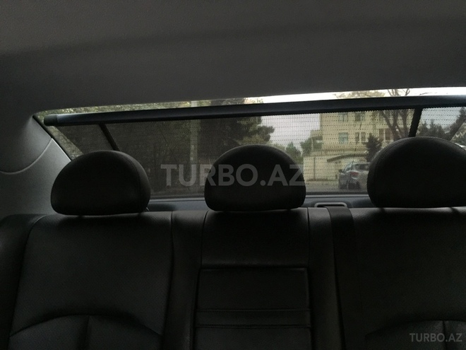 Mercedes E 350 2005, 270,000 km - 3.5 l - Bakı