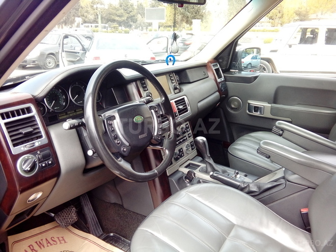 Land Rover Range Rover 2006, 215,000 km - 4.4 l - Bakı