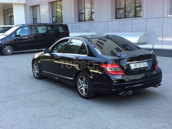 Mercedes C 300 2009, 144,000 km - 3.0 л - Sumqayıt