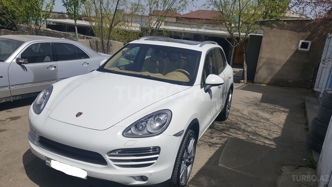Porsche Cayenne 2013, 97,000 km - 3.6 l - Bakı