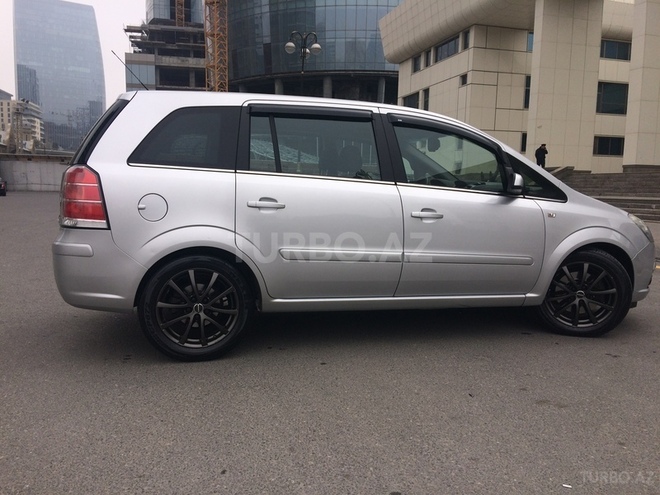 Opel Zafira 2007, 199,999 km - 2.2 л - Bakı
