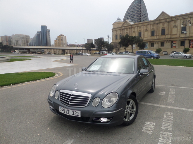 Mercedes E 220 2006, 222,000 km - 2.2 л - Bakı