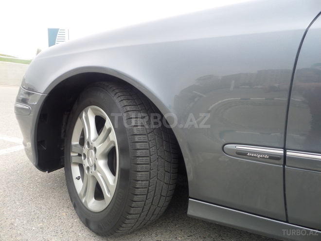 Mercedes E 220 2006, 222,000 km - 2.2 л - Bakı