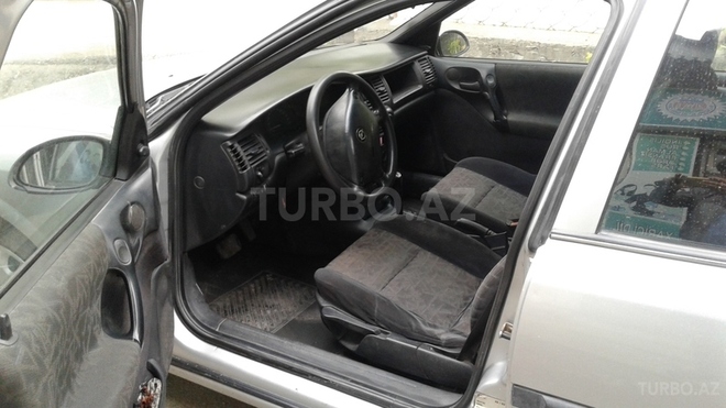 Opel Vectra 1998, 29,000 km - 1.6 l - Şəki