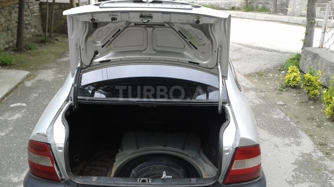 Opel Vectra 1998, 29,000 km - 1.6 l - Şəki