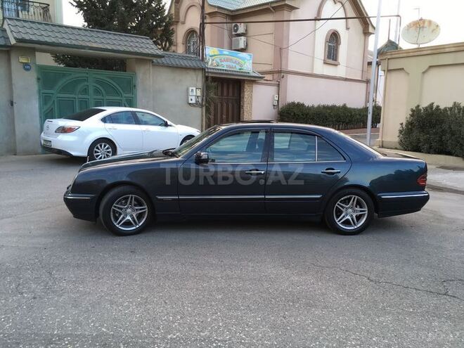 Mercedes E 220 2000, 185,000 km - 2.2 l - Bakı