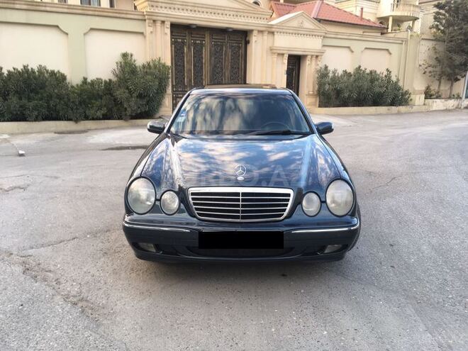 Mercedes E 220 2000, 185,000 km - 2.2 l - Bakı