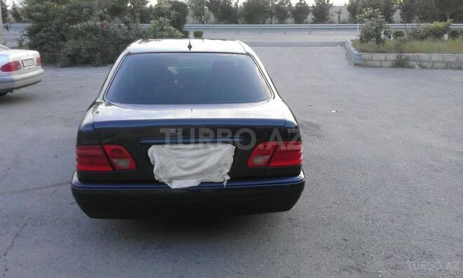 Mercedes E 230 1997, 12,000 km - 2.3 l - Bərdə