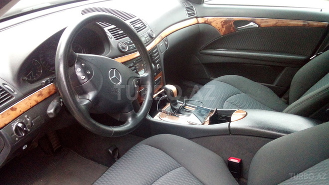 Mercedes E 270 2002, 234,670 km - 2.7 l - Sumqayıt