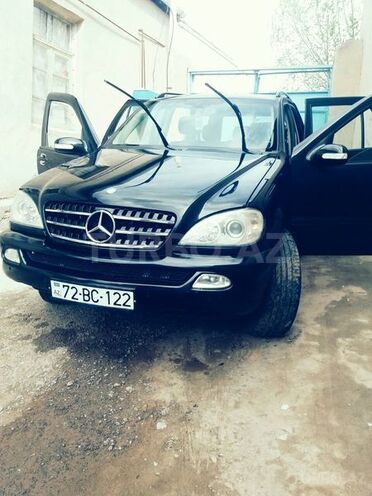 Mercedes ML 270 2004, 330,000 km - 2.7 l - Naxçıvan