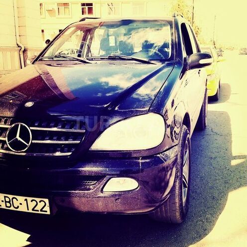 Mercedes ML 270 2004, 330,000 km - 2.7 l - Naxçıvan