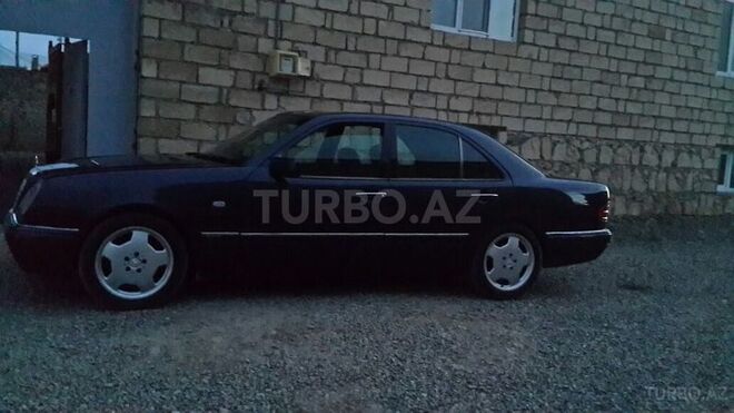 Mercedes E 230 1997, 265,000 km - 0.2 l - Gəncə