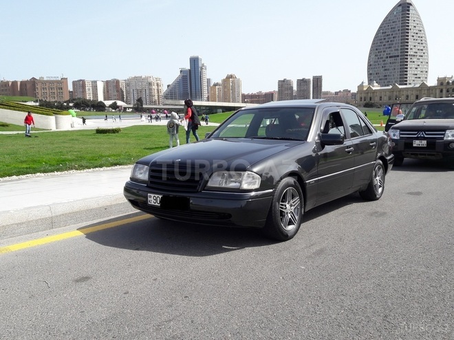 Mercedes C 180 1994, 263,000 km - 1.8 л - Bakı