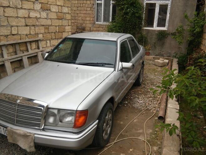 Mercedes E 260 1990, 256,100 km - 2.6 l - Bakı
