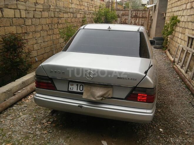 Mercedes E 260 1990, 256,100 km - 2.6 l - Bakı