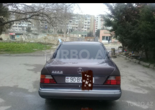Mercedes E 200 1992, 607,913 km - 2.0 l - Bakı