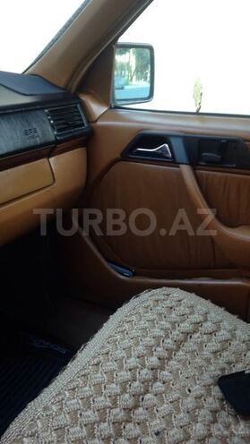 Mercedes E 320 1995, 355,429 km - 3.2 l - Bakı
