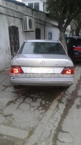 Mercedes E 300 2010, 190,000 km - 3.0 l - Bakı