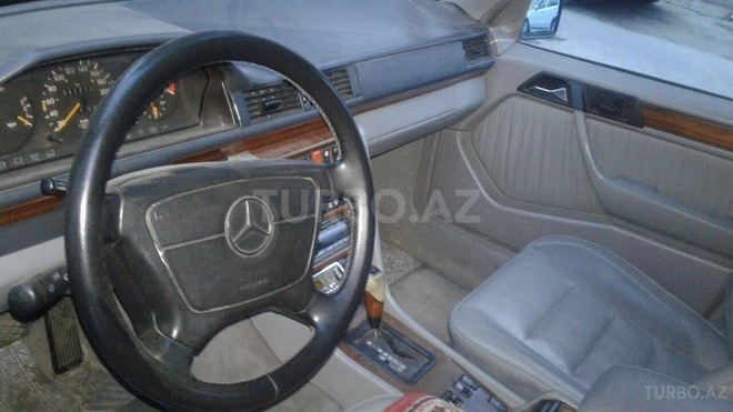 Mercedes E 300 2010, 190,000 km - 3.0 l - Bakı