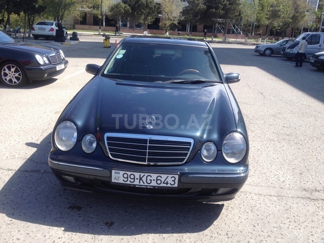 Mercedes E 220 2000, 258,700 km - 2.2 l - Sumqayıt
