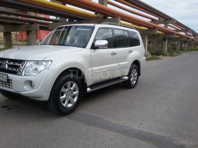Mitsubishi Pajero 2015, 22,000 km - 3.0 л - Bakı