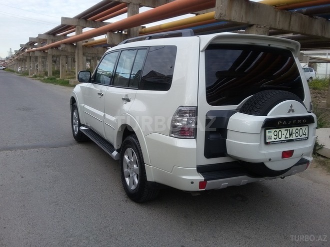 Mitsubishi Pajero 2015, 22,000 km - 3.0 л - Bakı