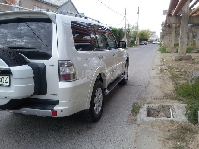 Mitsubishi Pajero 2015, 22,000 km - 3.0 л - Bakı