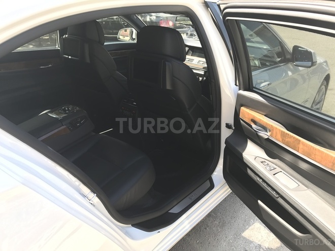 BMW 750 2008, 92,000 km - 4.4 l - Bakı