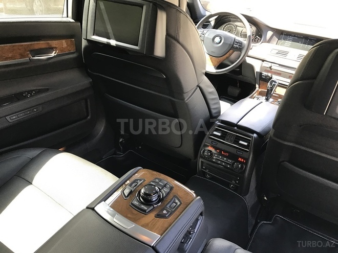 BMW 750 2008, 92,000 km - 4.4 l - Bakı