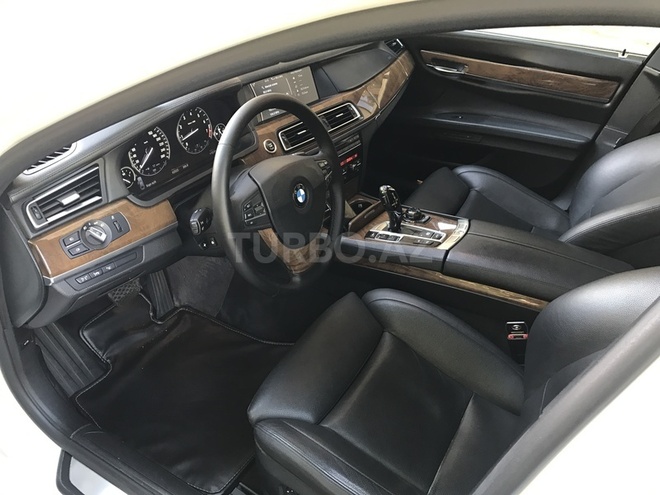 BMW 750 2008, 92,000 km - 4.4 l - Bakı