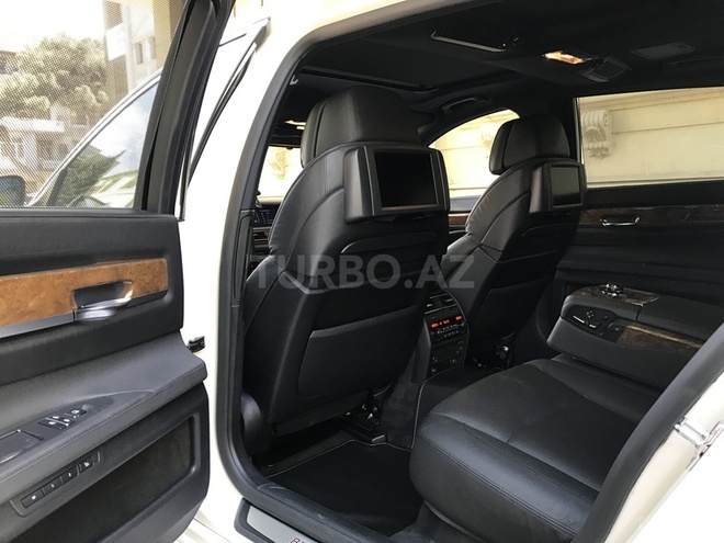 BMW 750 2008, 92,000 km - 4.4 l - Bakı