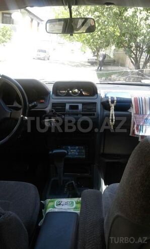 Mitsubishi Pajero 1996, 280,000 km - 2.8 l - Qazax
