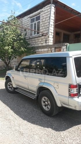 Mitsubishi Pajero 1996, 280,000 km - 2.8 l - Qazax