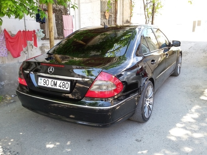 Mercedes E 220 2007, 236,000 km - 2.2 l - Bakı