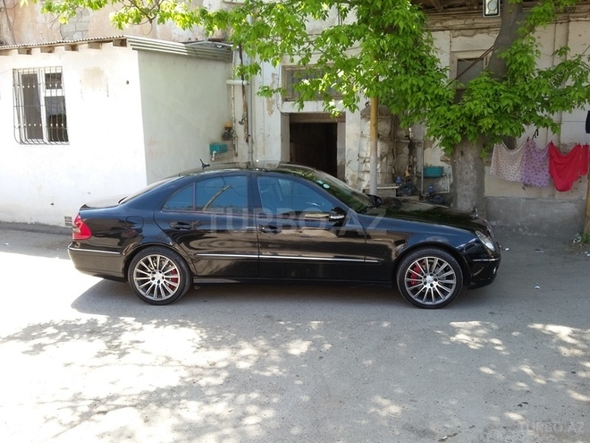Mercedes E 220 2007, 236,000 km - 2.2 l - Bakı