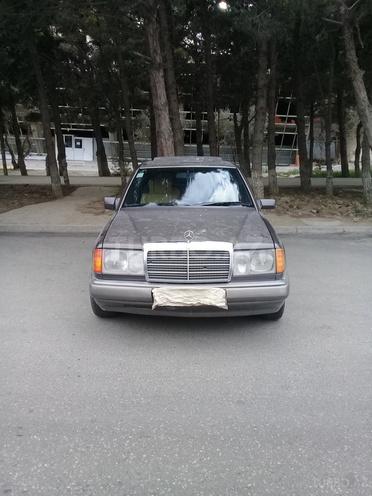 Mercedes E 200 1992, 607,980 km - 2.0 l - Bakı