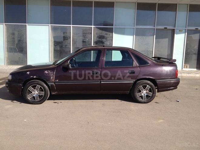 Opel Vectra 1992, 320,000 km - 2.0 л - Bakı
