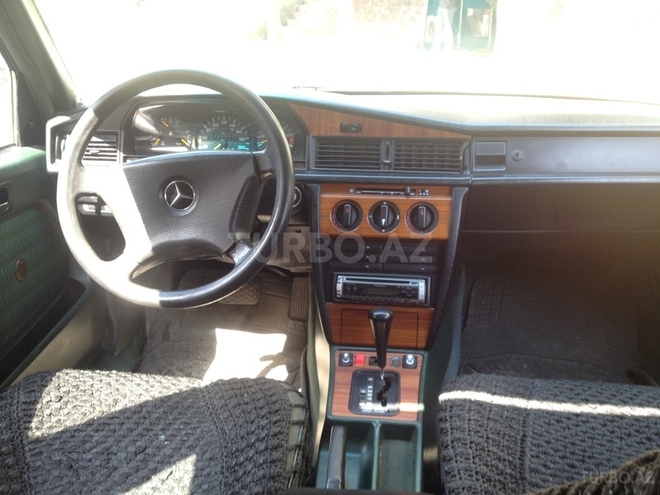 Mercedes 190 1990, 330,000 km - 1.8 l - Bakı