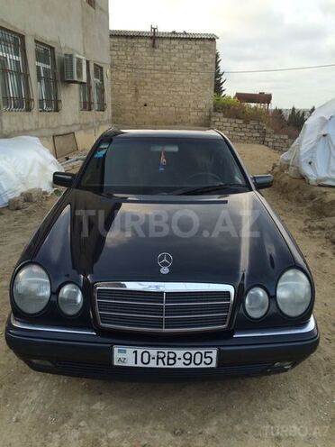 Mercedes E 300 1997, 446,000 km - 0.3 l - Bakı