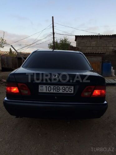 Mercedes E 300 1997, 446,000 km - 0.3 l - Bakı